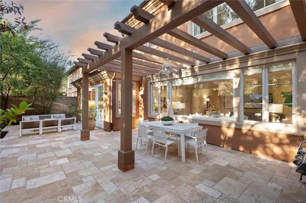 Irvine, California 92618, United States, 4 Bedrooms Bedrooms, ,3 BathroomsBathrooms,Residential,Active,219541