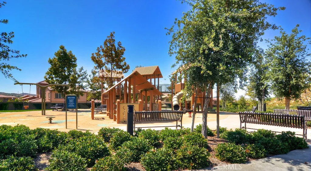 Irvine, California 92618, United States, 4 Bedrooms Bedrooms, ,3 BathroomsBathrooms,Residential,Active,219541