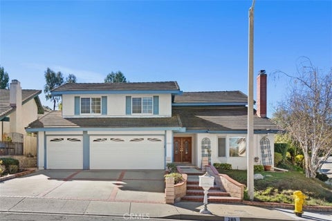 Photo of 289 Eagle Ridge ST, Thousand Oaks, CA 91320 (MLS # SR26206760)
