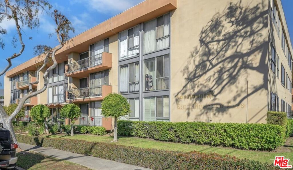 Photo of 805 Glenway Drive #110, Inglewood, CA 90302 (MLS # 26103903)