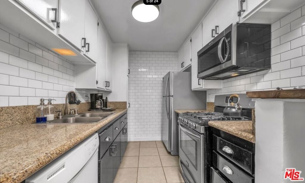 805 Glenway Drive 110
