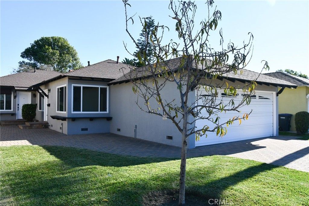 Photo of 169 S Jameson St, Orange, CA 92866 (MLS # PW26007261)
