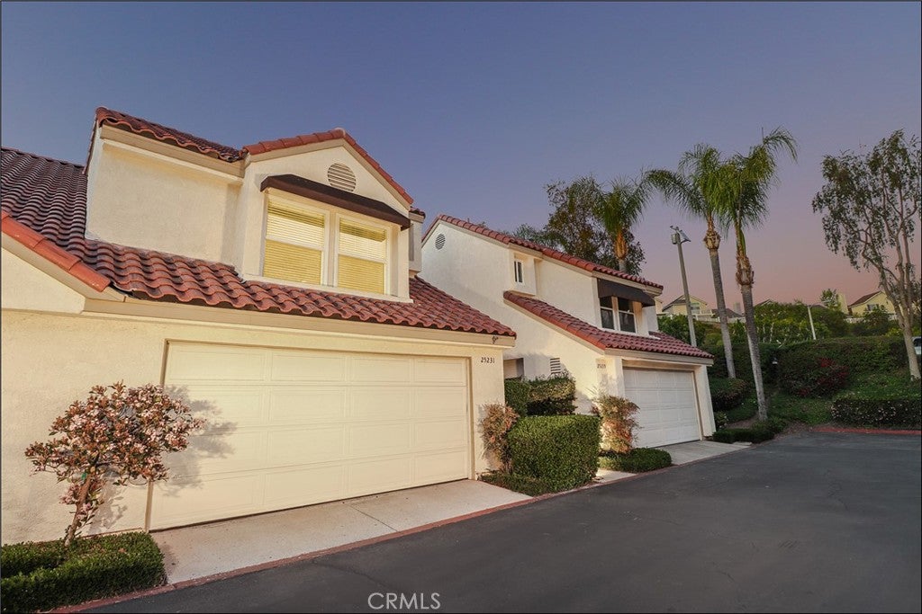 25231 Avenida Pacifica