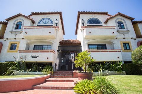 Photo of 3261 Sawtelle Blvd #104, Los Angeles, CA 90066 (MLS # WS25246549) Photo of 3261 Sawtelle Blvd #104, Los Angeles, CA 90066 (MLS # WS25246549)