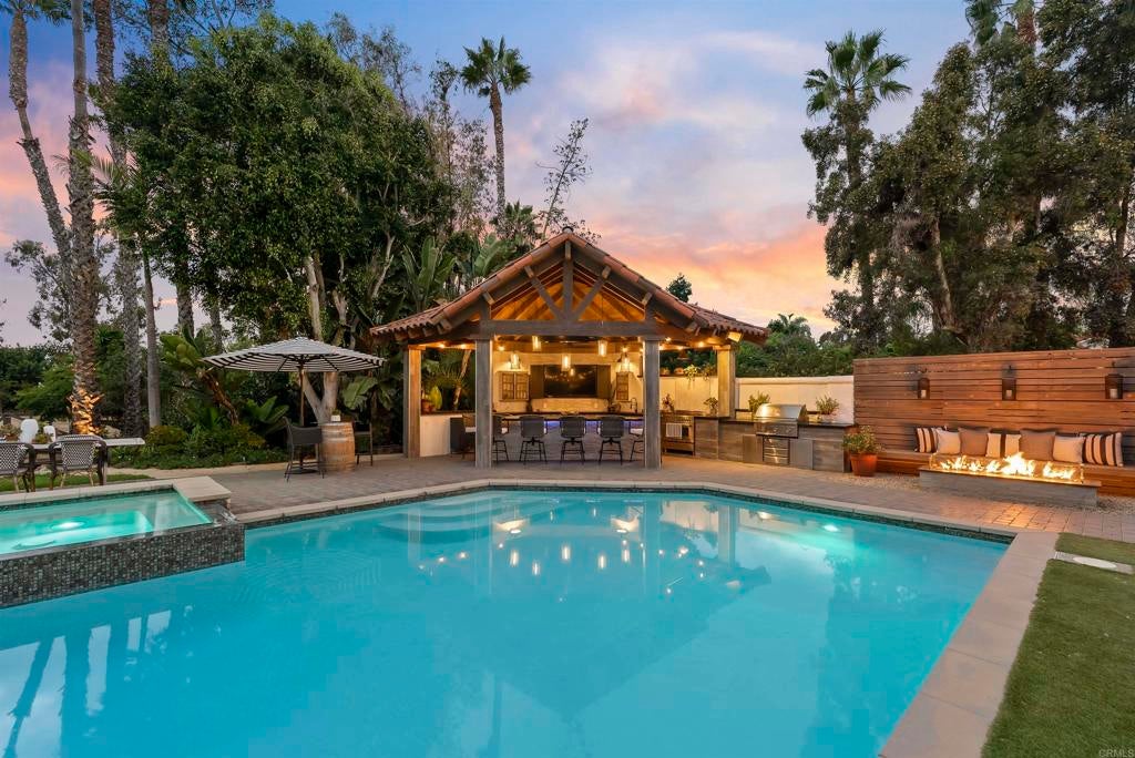 17940 Avenida Alondra