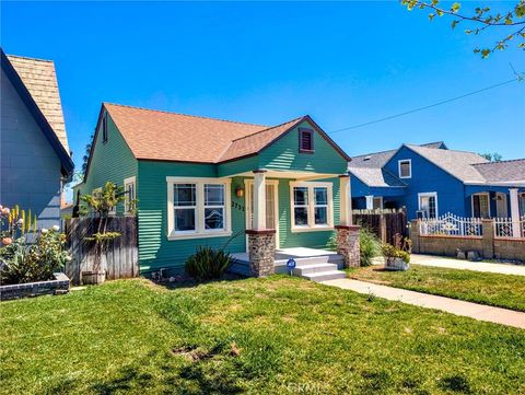 Photo of 2731 N Pershing Ave, San Bernardino, CA 92405 (MLS # IV26075641)