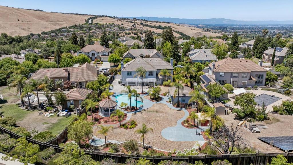 2160 Shadow Ridge Way