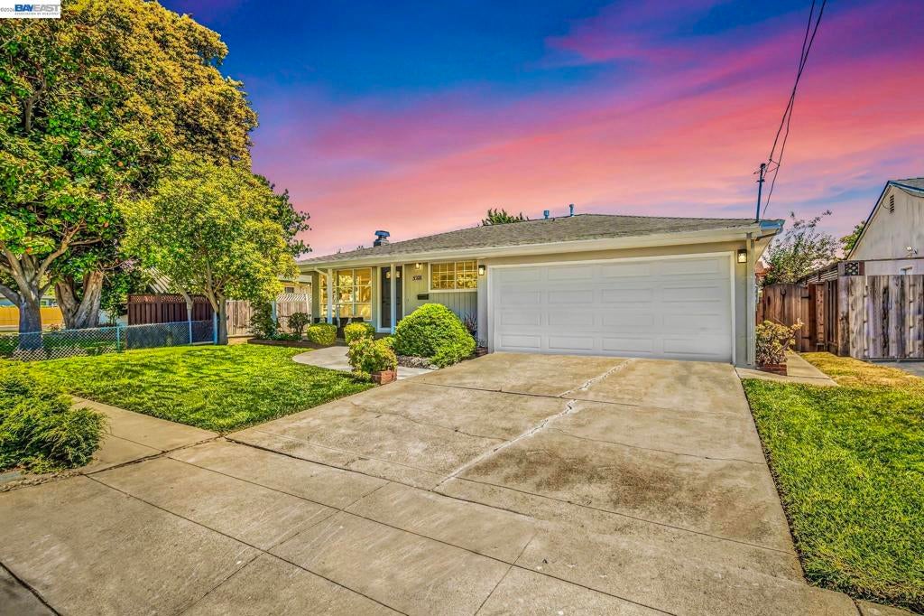 4708 Portola Dr