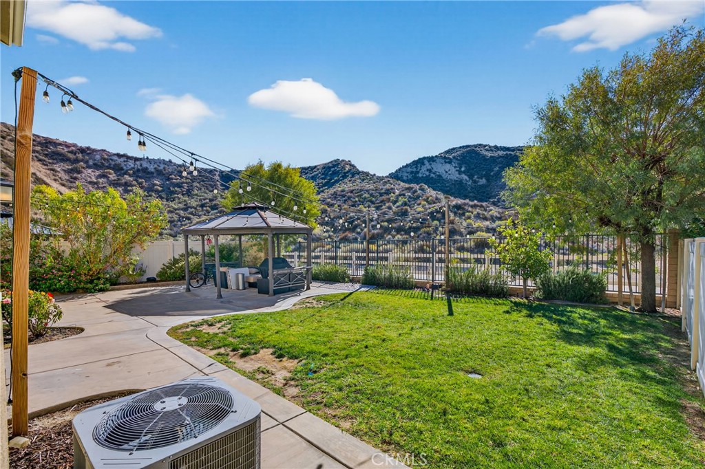 Four Oaks (4OAK) - Residential Lease