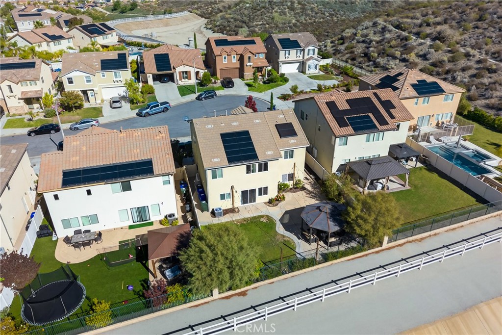 Four Oaks (4OAK) - Residential Lease