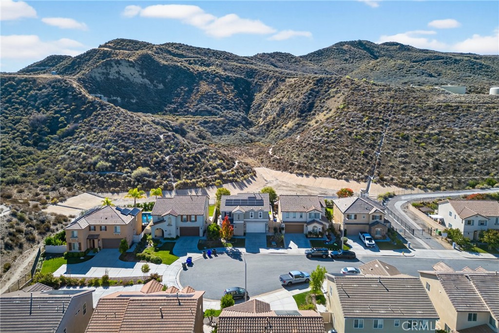 Four Oaks (4OAK) - Residential Lease