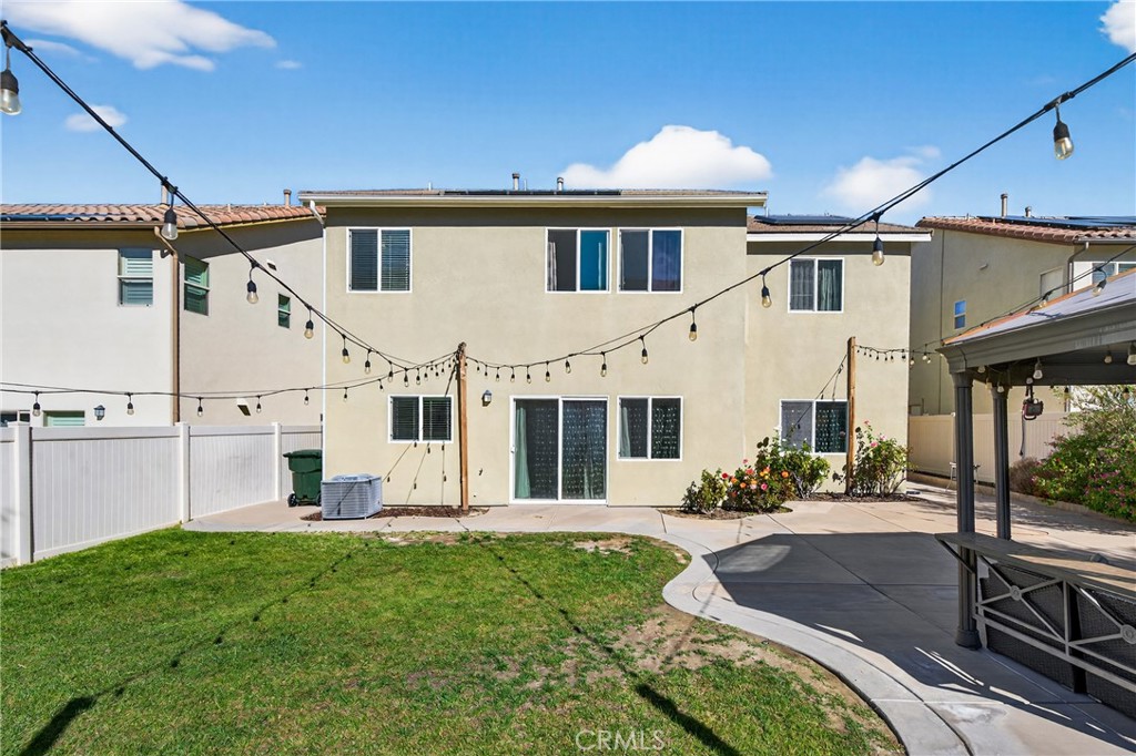 Four Oaks (4OAK) - Residential Lease