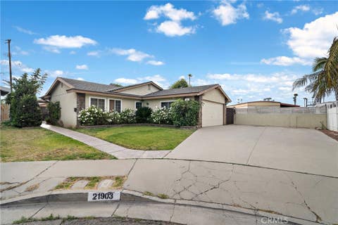Photo of 21903 Newkirk AVE, Carson, CA 90745 (MLS # SB26113435)