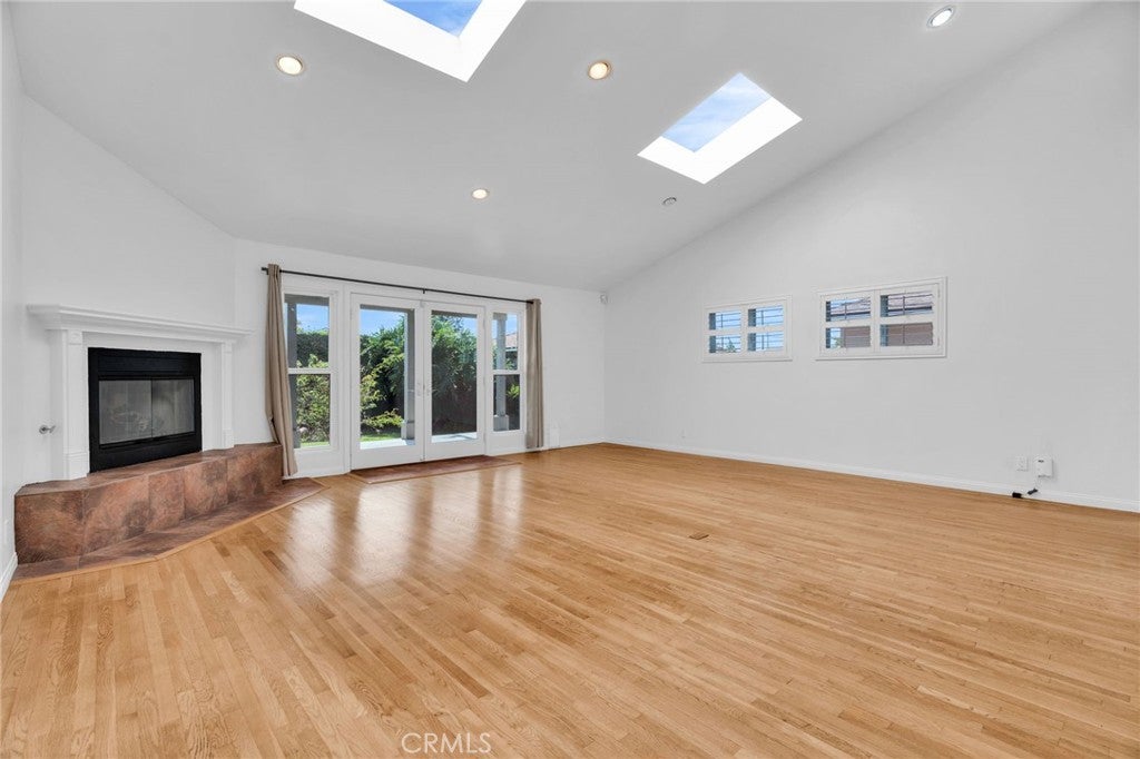 4114 Artesia Blvd, Torrance CA 90504