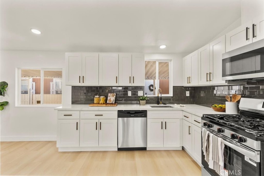 9080 Bloomfield Avenue 135