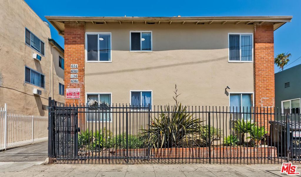 634 N Kingsley Drive