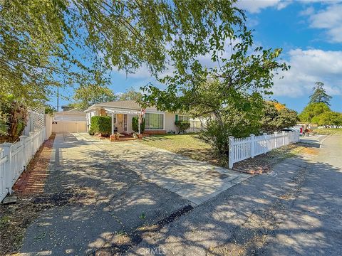 Photo of 6223 Klump Ave, North Hollywood, CA 91606 (MLS # SR25242455)