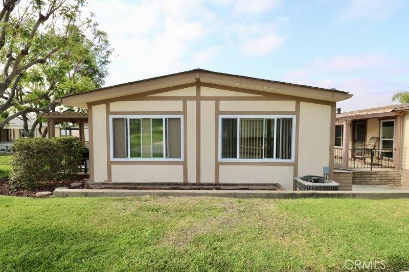 Welcome Home! This beautiful 2br., 1 - 1/2 ba., features an open concept kitchen with breakfast bar, updated cabinets with granite counter tops, tastefully done in neutral tones.
The living room features large windows, allowing plenty of natural light and views of the lush greenbelt. The large master suite features, a walk-in closet, and attached bath with a walk-in shower. Just down the hall is the guest bedroom featuring a wardrobe closest.
Extras include; New A/C & Heating System. New carpeting in the living room & hall. Updated dual pane windows throughout with newer window coverings. Exterior and Interior have been recently painted. Auto drip sprinkler system.
Don’t miss out on this home schedule a tour today!
