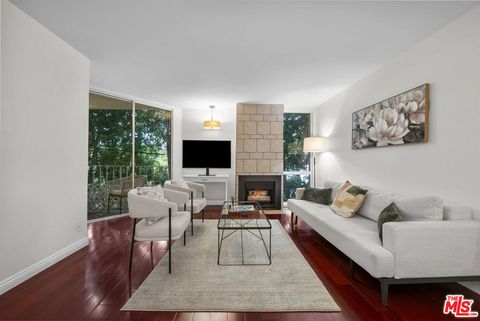 Photo of 1230 N Sweetzer Avenue #213, West Hollywood, CA 90069 (MLS # 25590573) Photo of 1230 N Sweetzer Avenue #213, West Hollywood, CA 90069 (MLS # 25590573)
