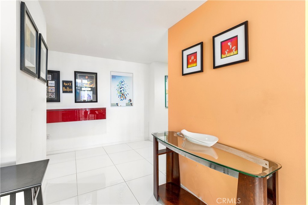 West Ocean Towers - Residential Lease