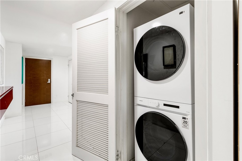 West Ocean Towers - Residential Lease