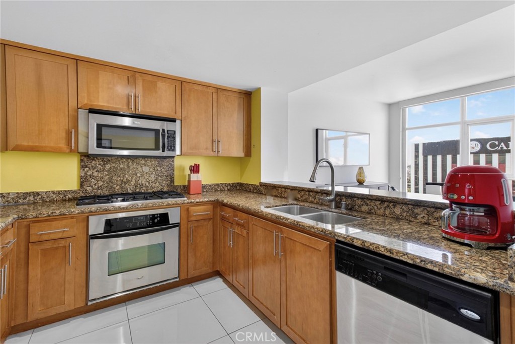 West Ocean Towers - Residential Lease