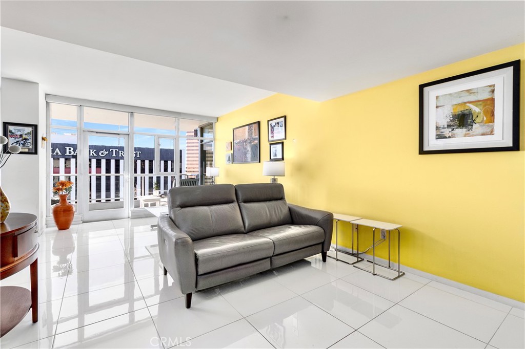 West Ocean Towers - Residential Lease