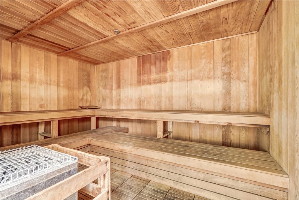 West Ocean Towers - Residential Lease