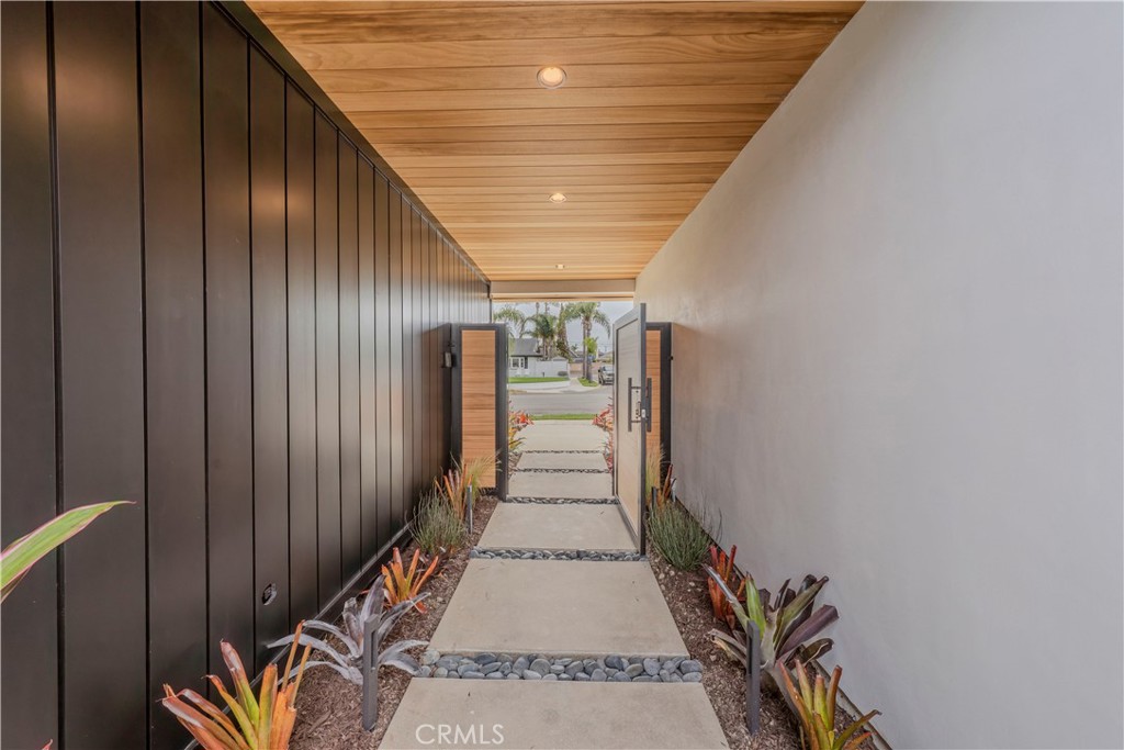 9141 Aloha Drive