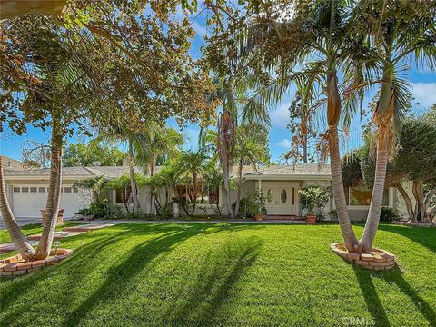 17424 Superior Northridge CA 91325