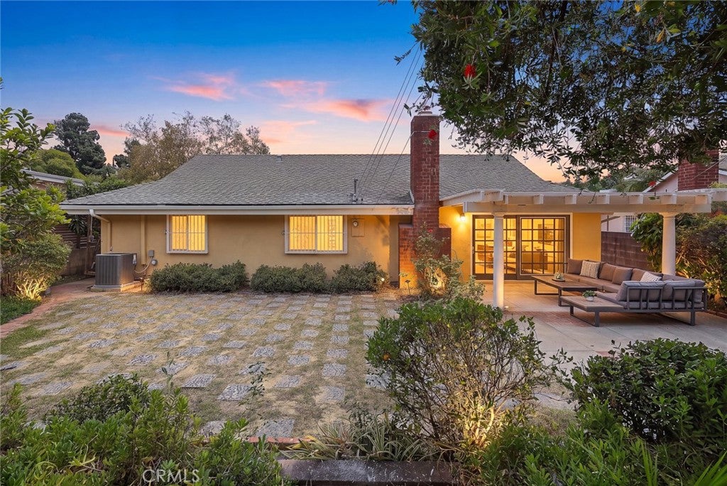 317 Casuda Canyon Drive