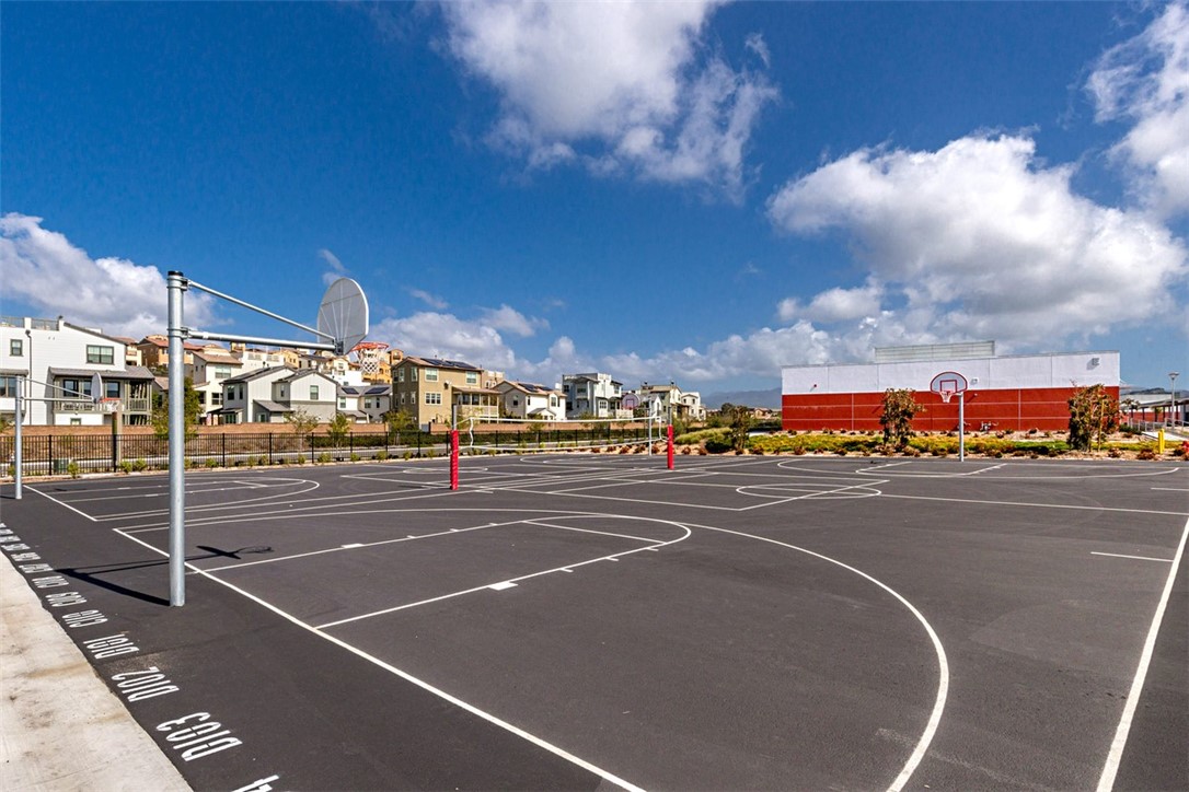 Heirloom (ESHEIR) - Residential Lease