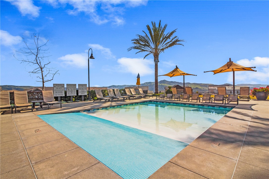 Heirloom (ESHEIR) - Residential Lease