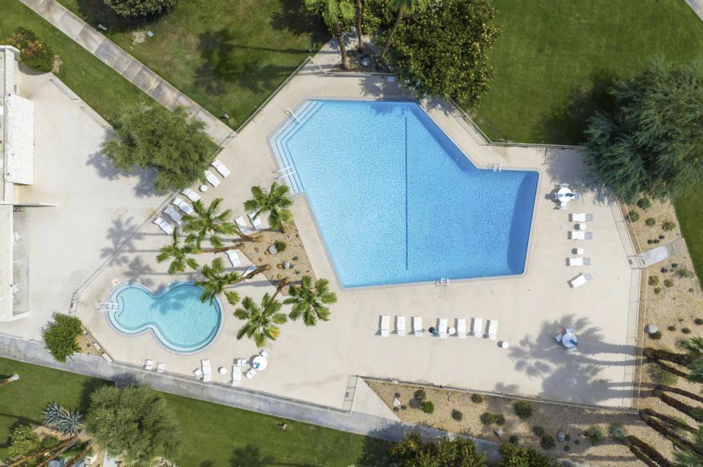 Seven Lakes C.C. - Residential