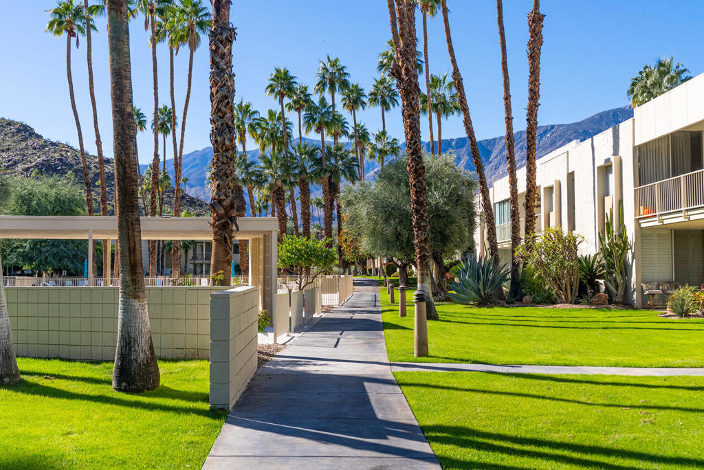 Seven Lakes C.C. - Residential