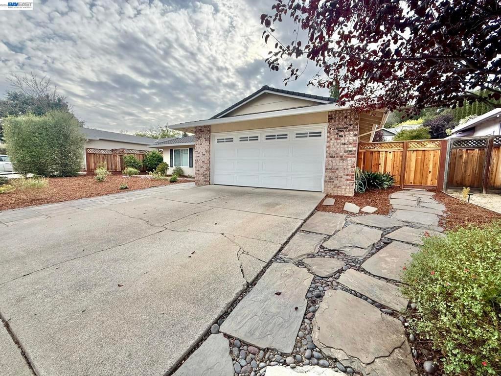 8525 Ousley Dr
