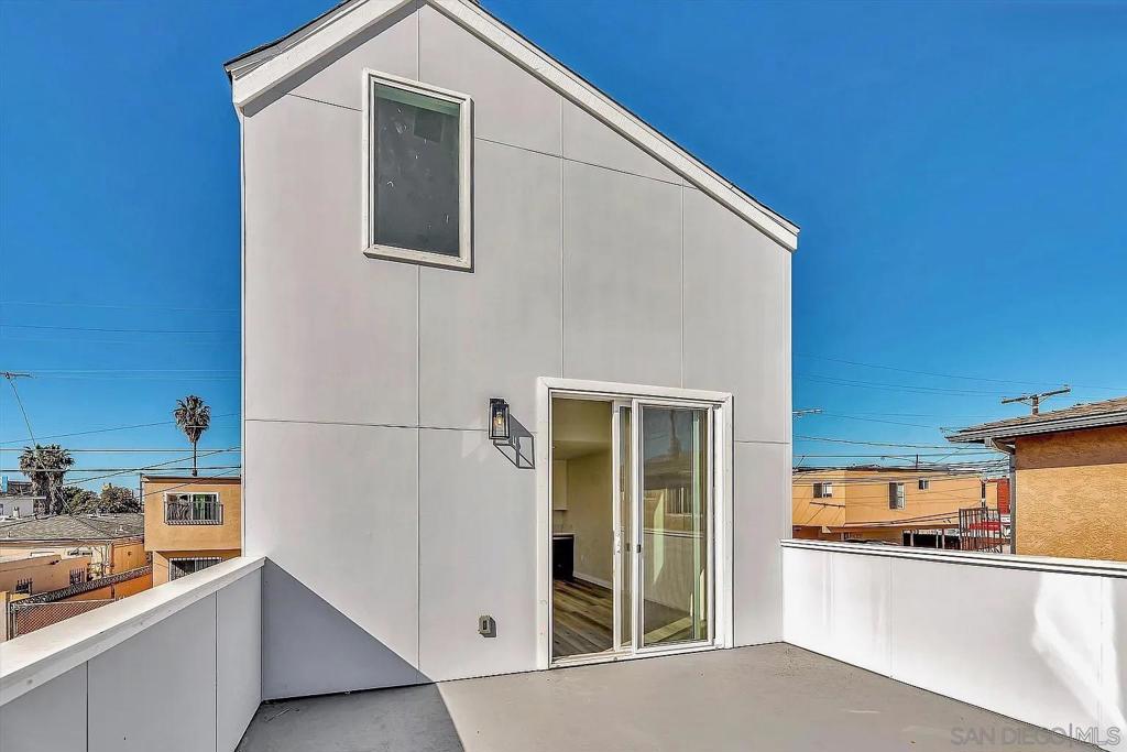 Come see this custom home built in 2022 located in the Corridor of North Park! The neutral color paint scheme throughout the house provides a clean, fresh canvas for your personal touch. The kitchen is a chef's delight, featuring sleek stainless steel appliances, quartz counter tops, and white shaker cabinets..Vaulted Ceilings/ Washer/Dryer/AC..Additional 216 square feet in deck space and ideal location with good freeway access..Attached garage and alley access..