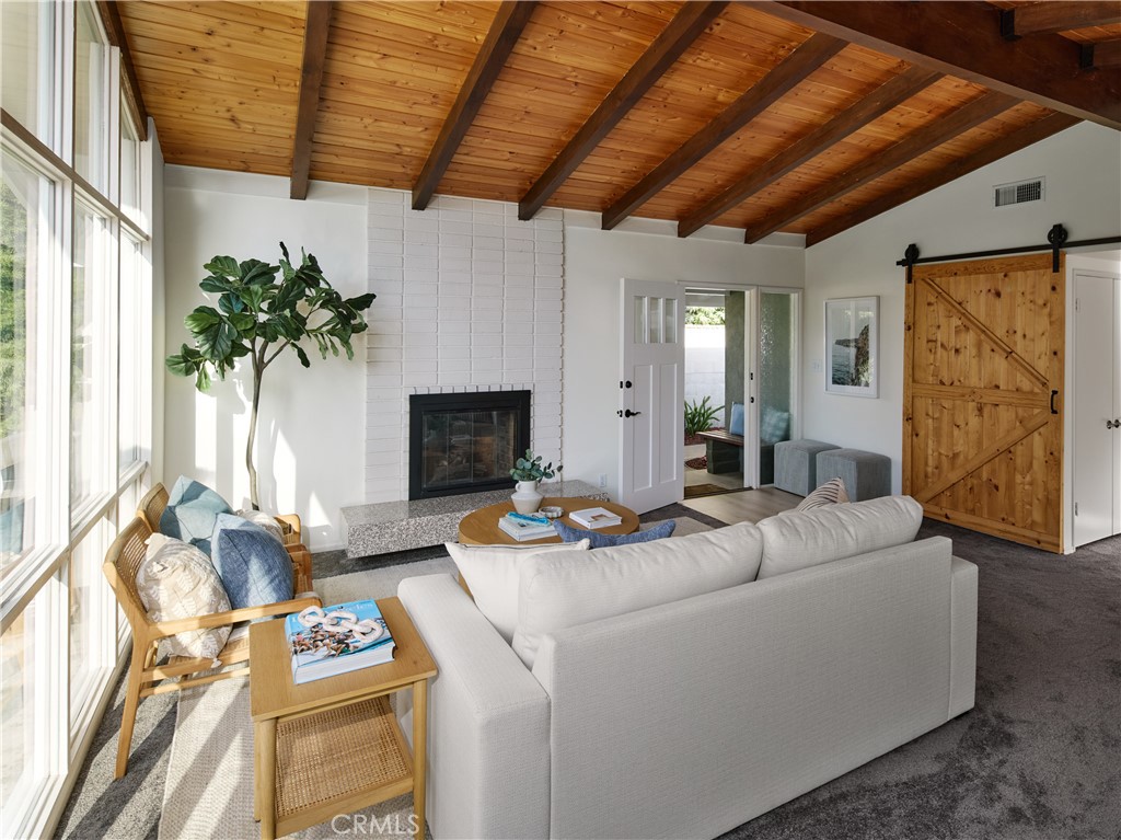 705 W Palm