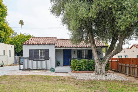 Photo of 2358 Marengo Avenue, Altadena, CA 91001 (MLS # PF26144049)