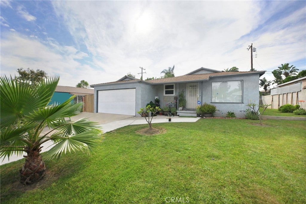 641 Ashcomb Dr
