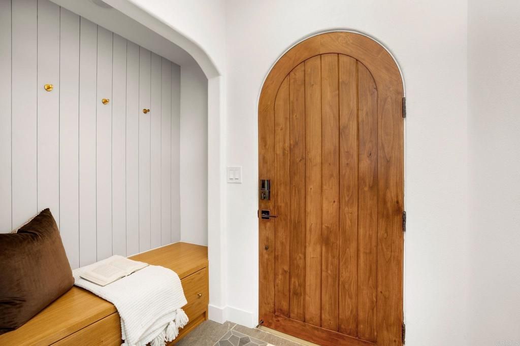 Photo of 4328 Angeles Vista Blvd Blvd, Los Angeles, CA 90008 (MLS # PTP2508670)