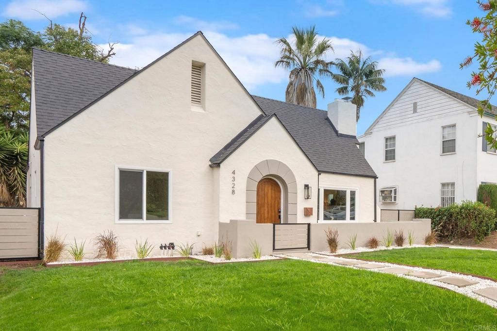 Photo of 4328 Angeles Vista Blvd Blvd, Los Angeles, CA 90008 (MLS # PTP2508670)