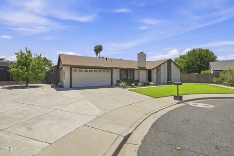 Photo of 1121 Sunnyglenn Avenue, Ojai, CA 93023 (MLS # V1-38013)