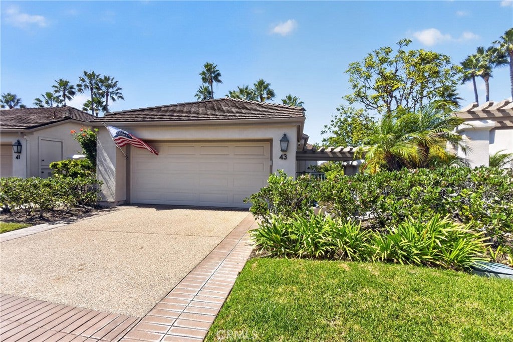 43 Seabrook, Newport Beach CA 92660 - Photo 1