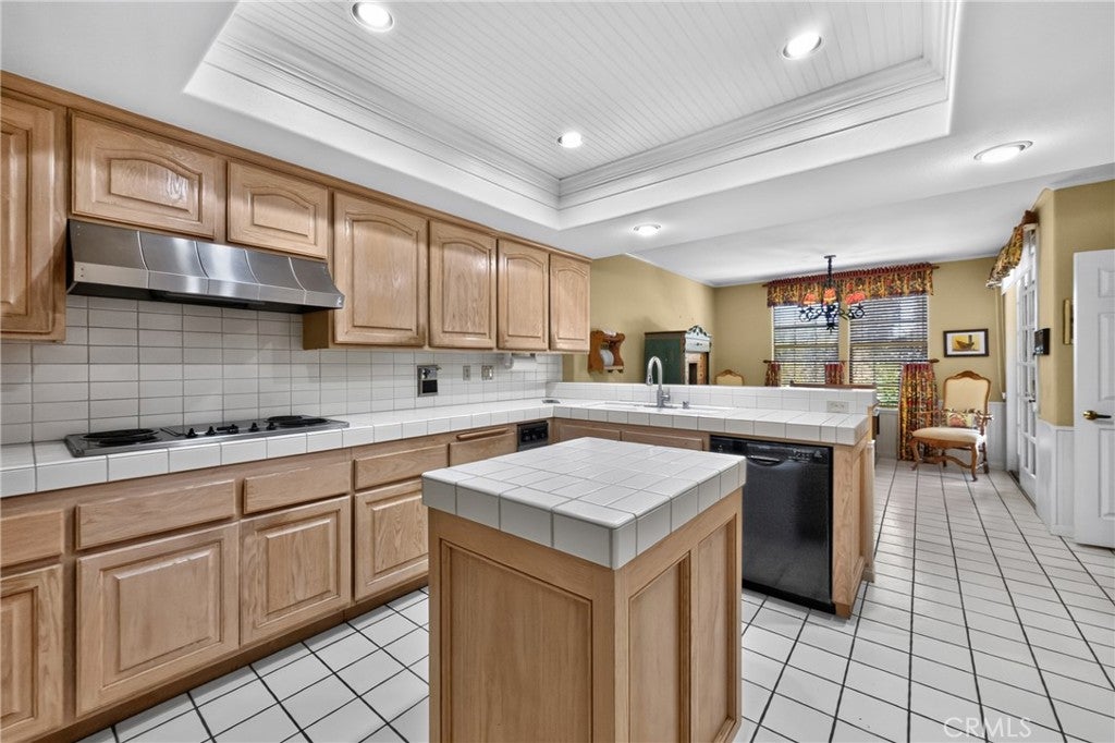43 Seabrook, Newport Beach CA 92660 - Photo 7