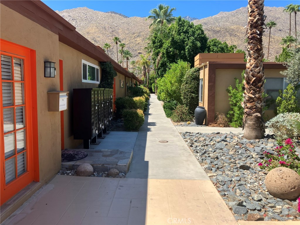 Twin Palms (33512) - Residential Income