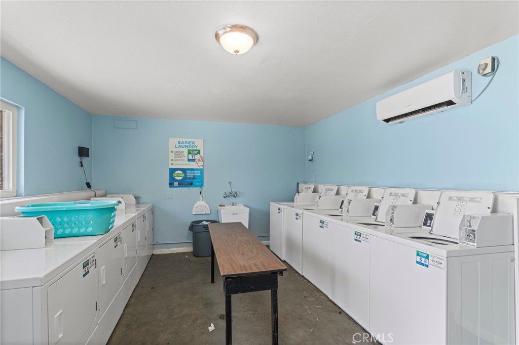 Twin Palms (33512) - Residential Income