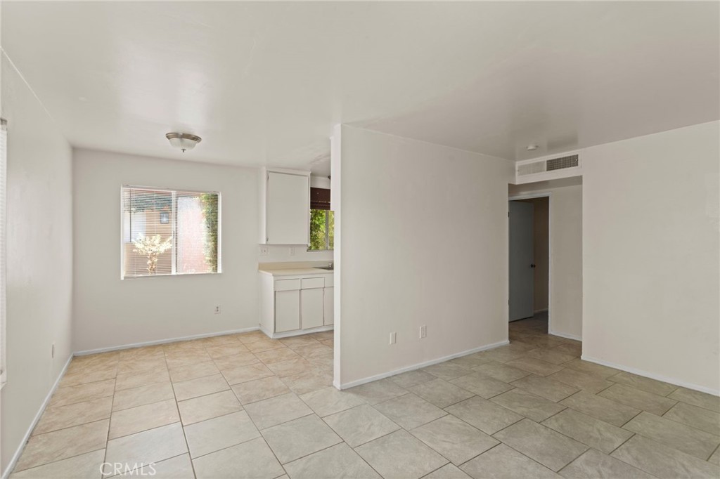 Twin Palms (33512) - Residential Income