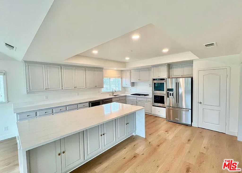 Photo of 301 Ocean Avenue, Seal Beach, CA 90740 (MLS # 26640821)