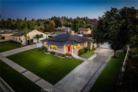 Photo of 816 Sherwood Street, Redlands, CA 92373 (MLS # IG26111327)